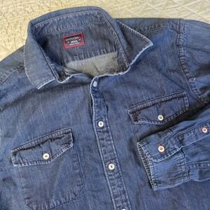 UNTUCKit Men's Medium Blue Classic Denim Button Up Shirt Long Sleeve Casual